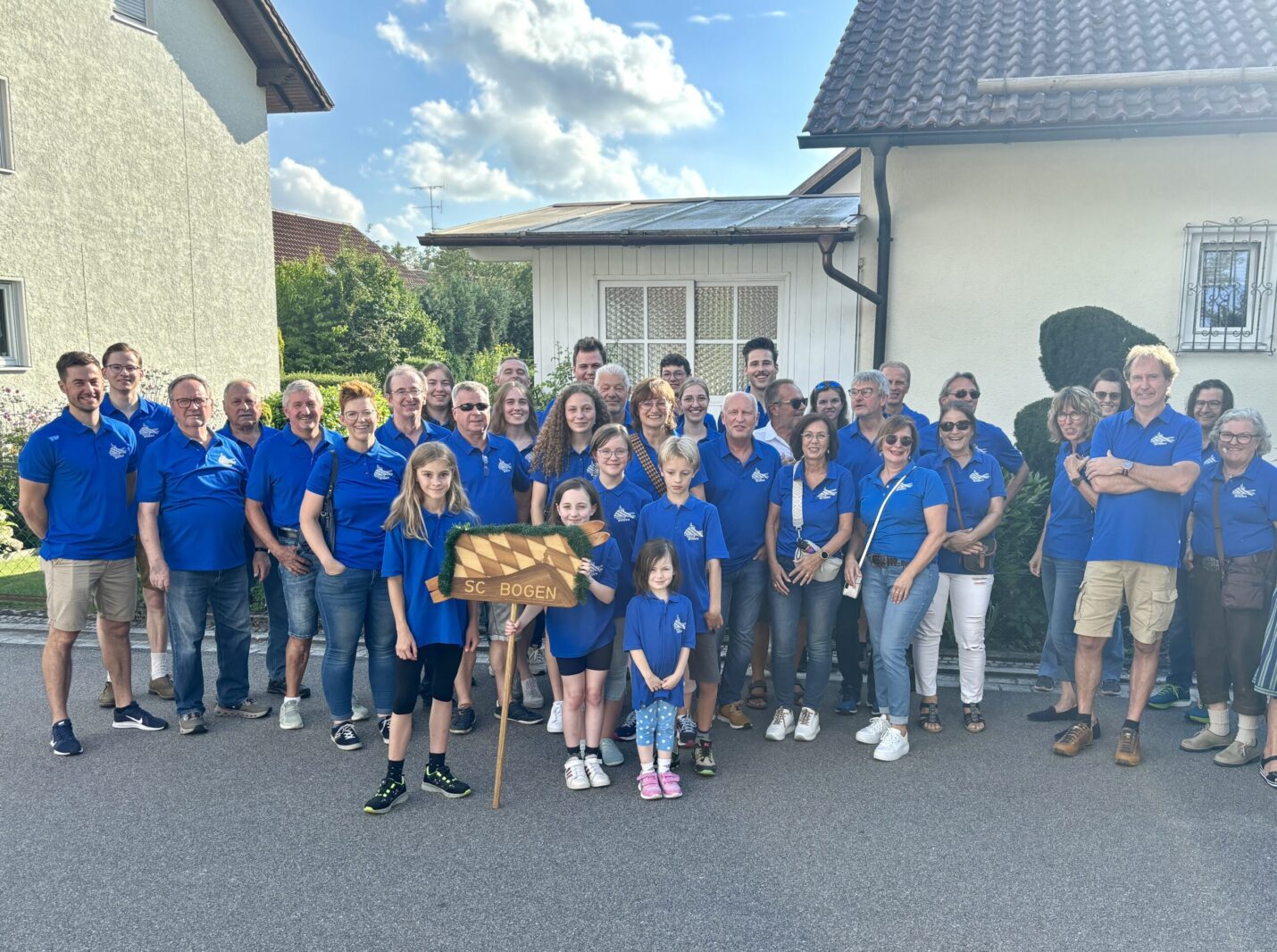 Gruppenfoto des Volksfestauszugs